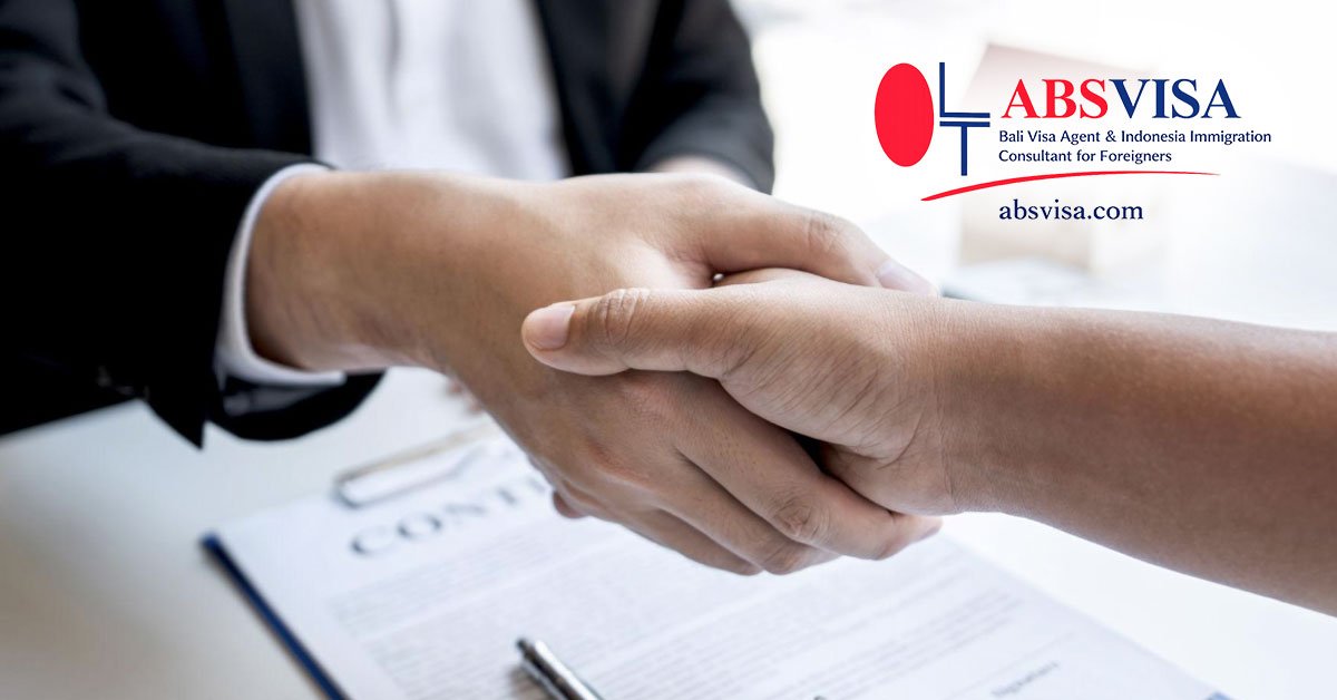 Negotiating rental price in Bali with long-term discounts and comparing multiple properties