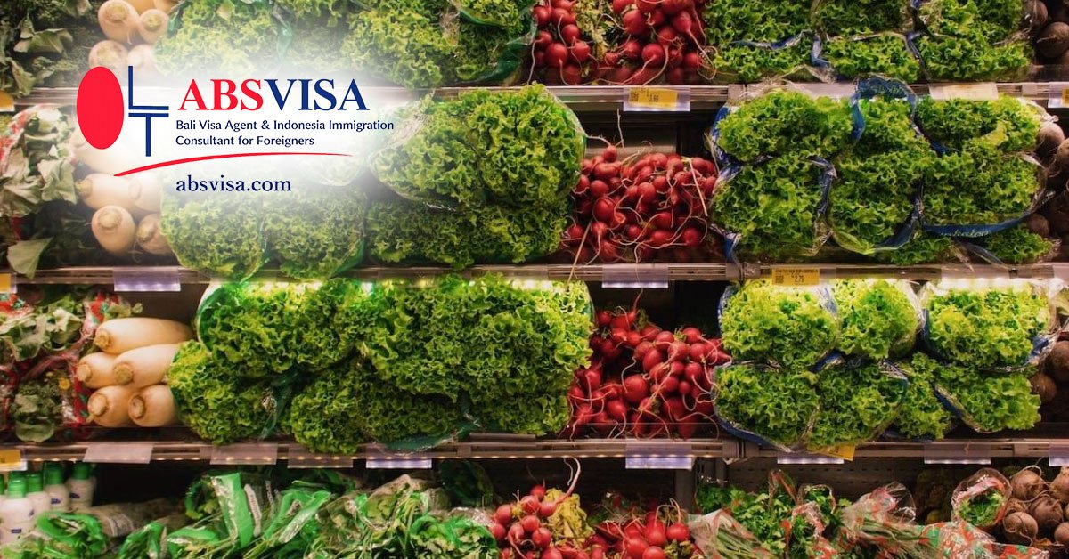 Groceries and daily essentials in Bali with local markets and imported products for expats